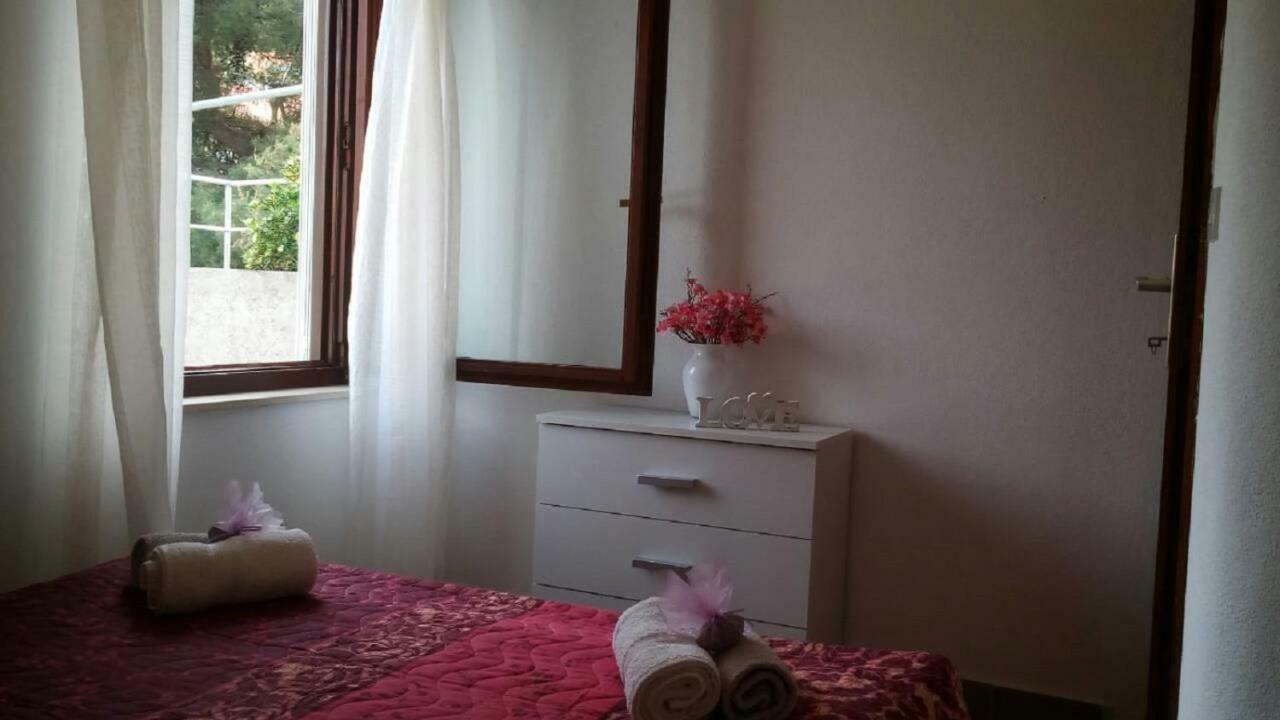 Apartments Milea กอร์จูลา ภายนอก รูปภาพ